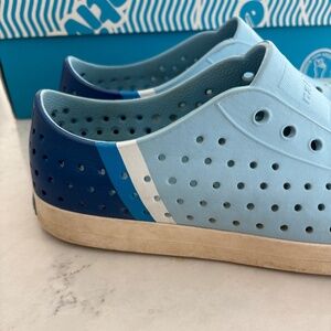 Lightly used Mens Native slip on Jefferson Block Shoes size 10